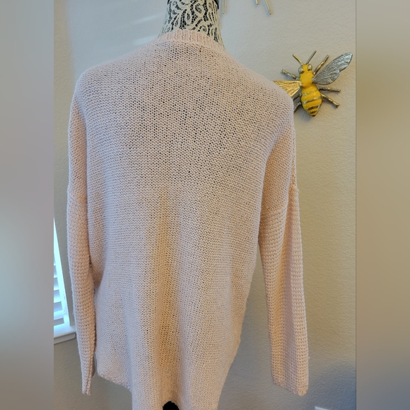 Baby Pink Knit Sweater (M) - Picture 4 of 5